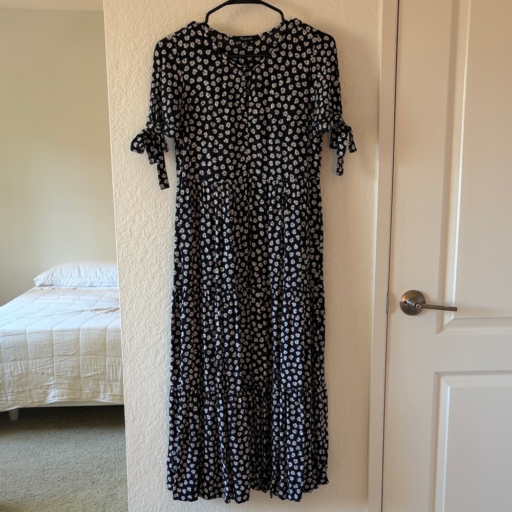 Madewell Black and White Floral Midi Dress